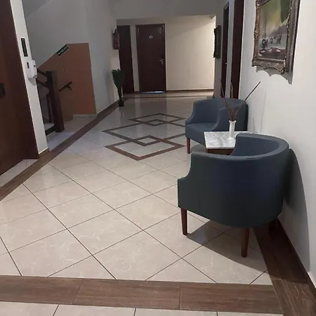 Paradise Hotel